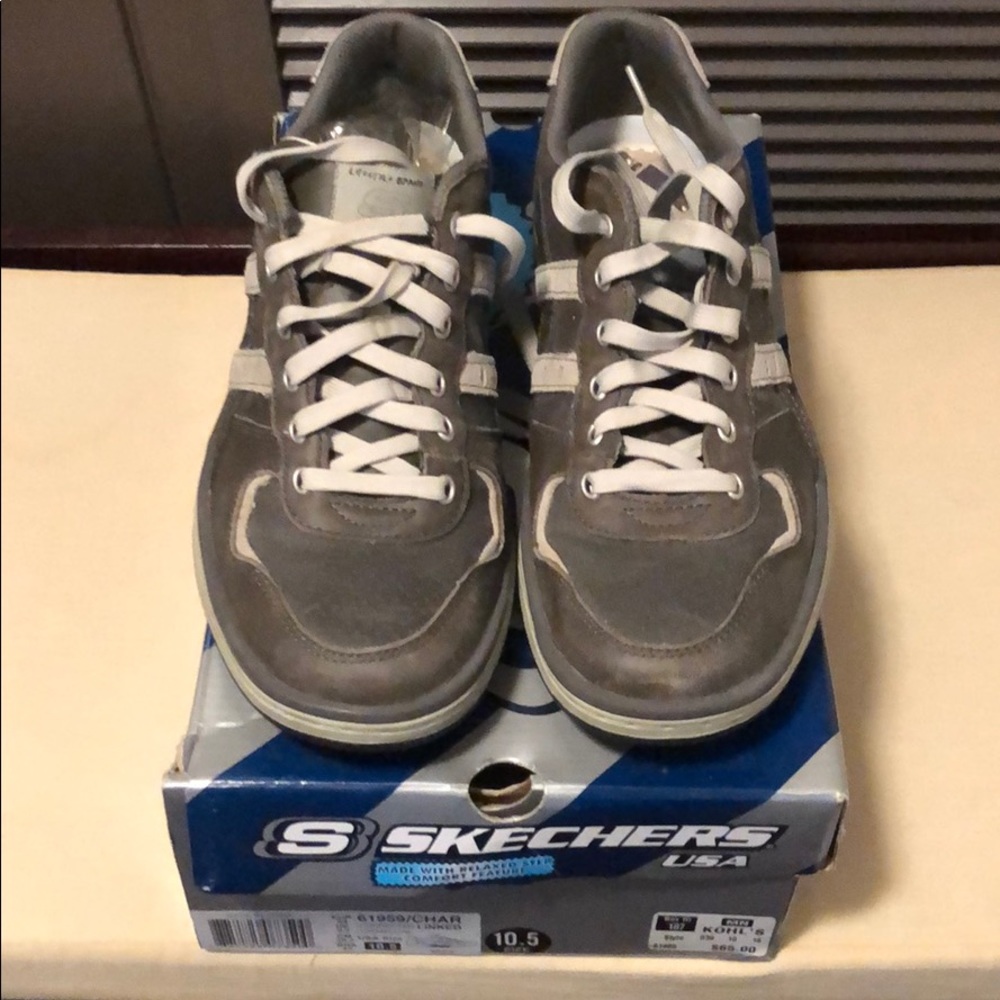 Skechers casual shoe